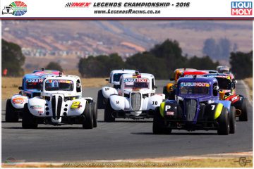Seef Fourie holds a narrow lead in the Pro class of the INEX Legends Championship